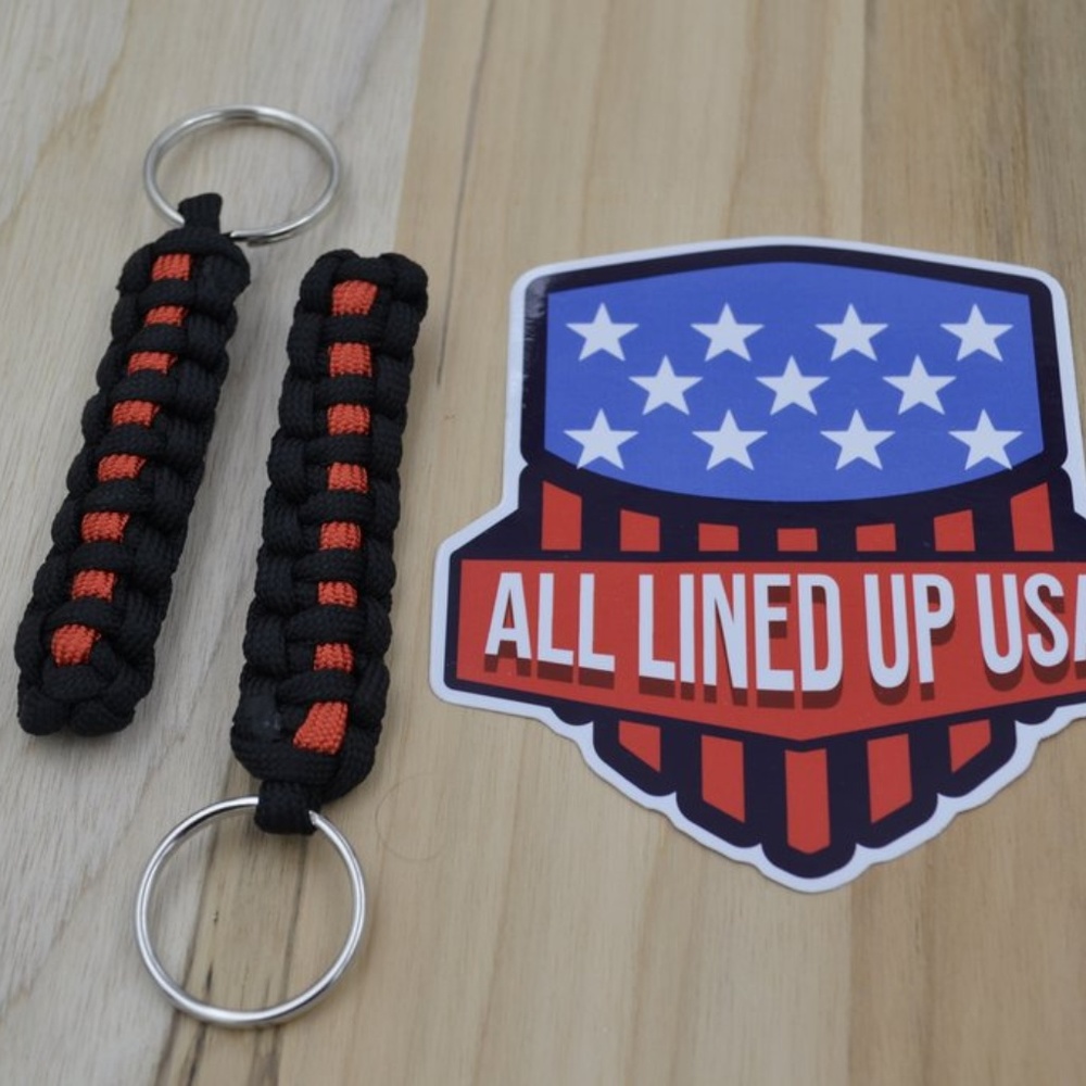 THIN RED LINE PARACORD KEY CHAIN
